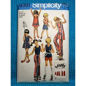 Simplicity 9391 Sewing pattern Girls A line dress pants shorts top 1960s size 6